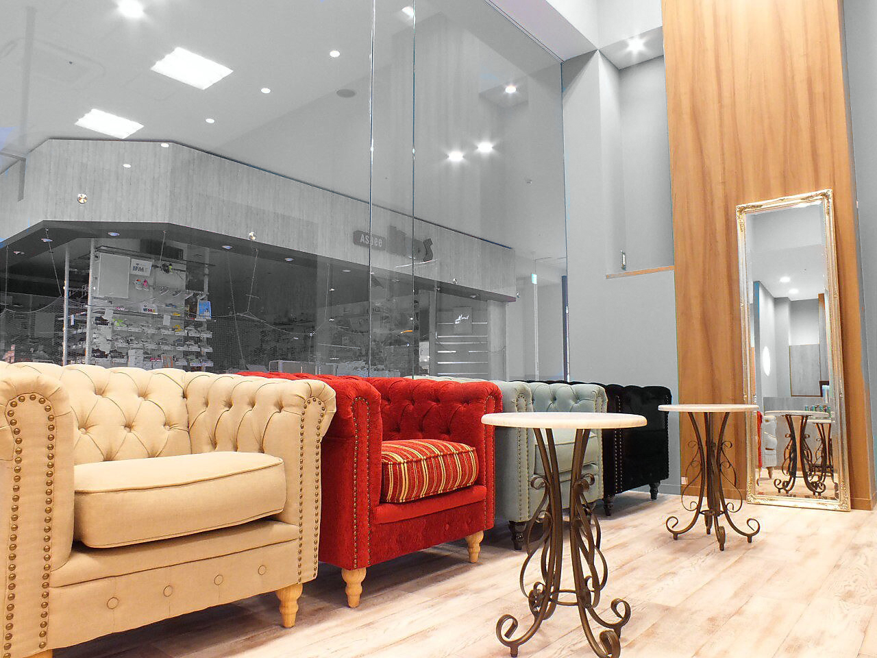 バースデイイーアス高尾店